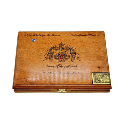 Arturo Fuente Holiday Collection Extra Special Reserve Closed Box 