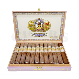 La Aroma de Cuba Noblesse Monarchy Toro Grande Open Box