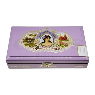 La Aroma de Cuba Noblesse Regency Robusto Closed Box